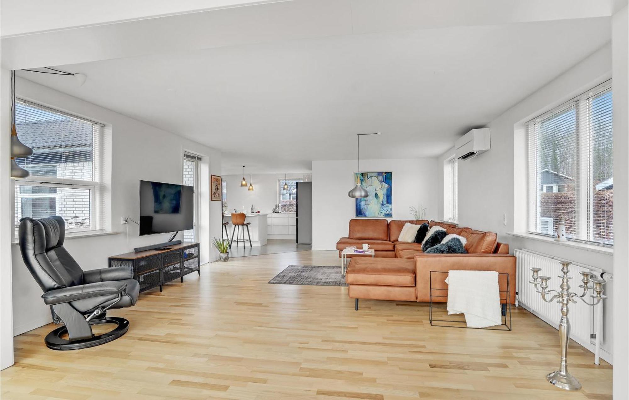 Gorgeous Home In Sunds With Kitchen Bagian luar foto
