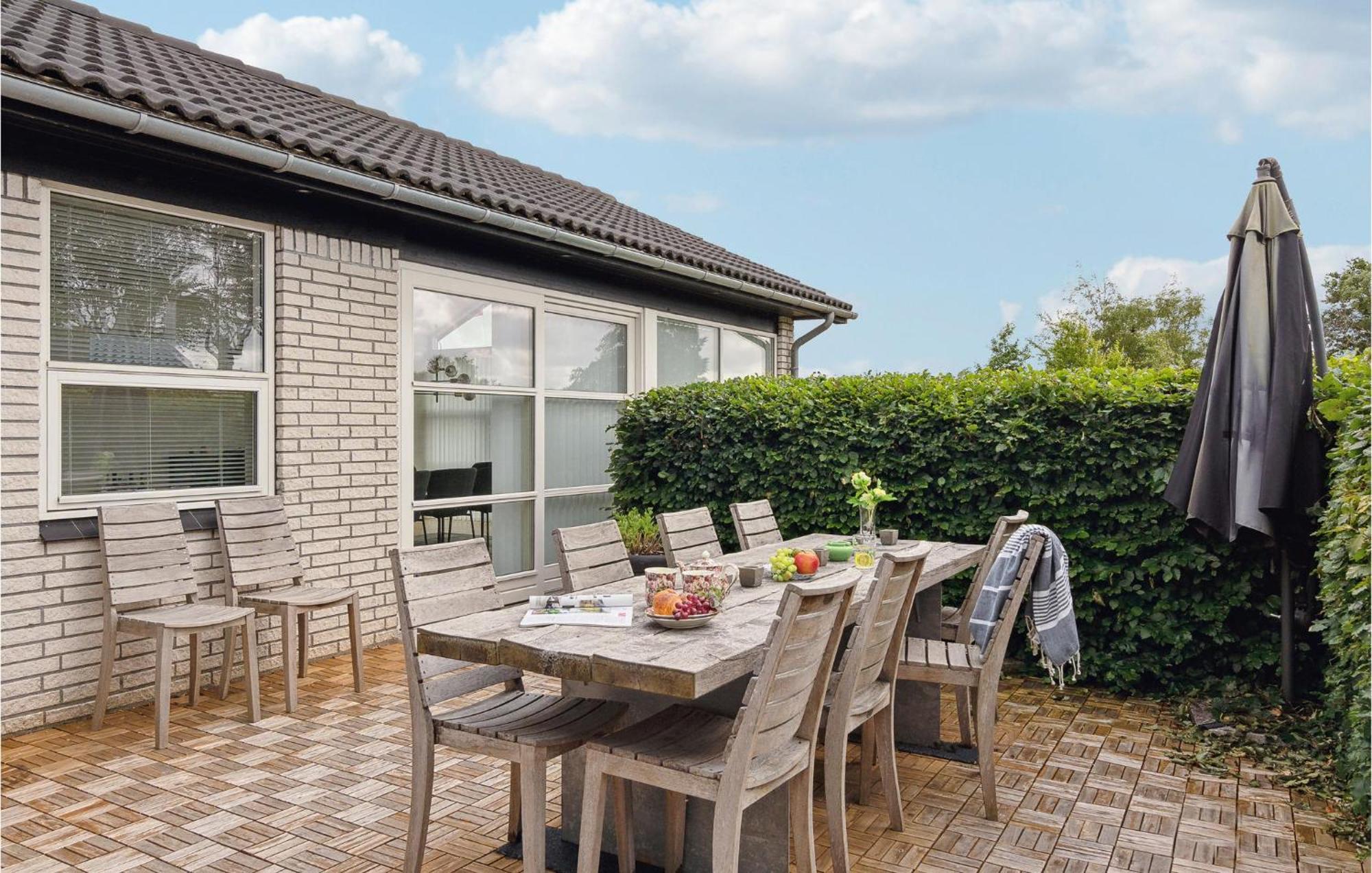 Gorgeous Home In Sunds With Kitchen Bagian luar foto