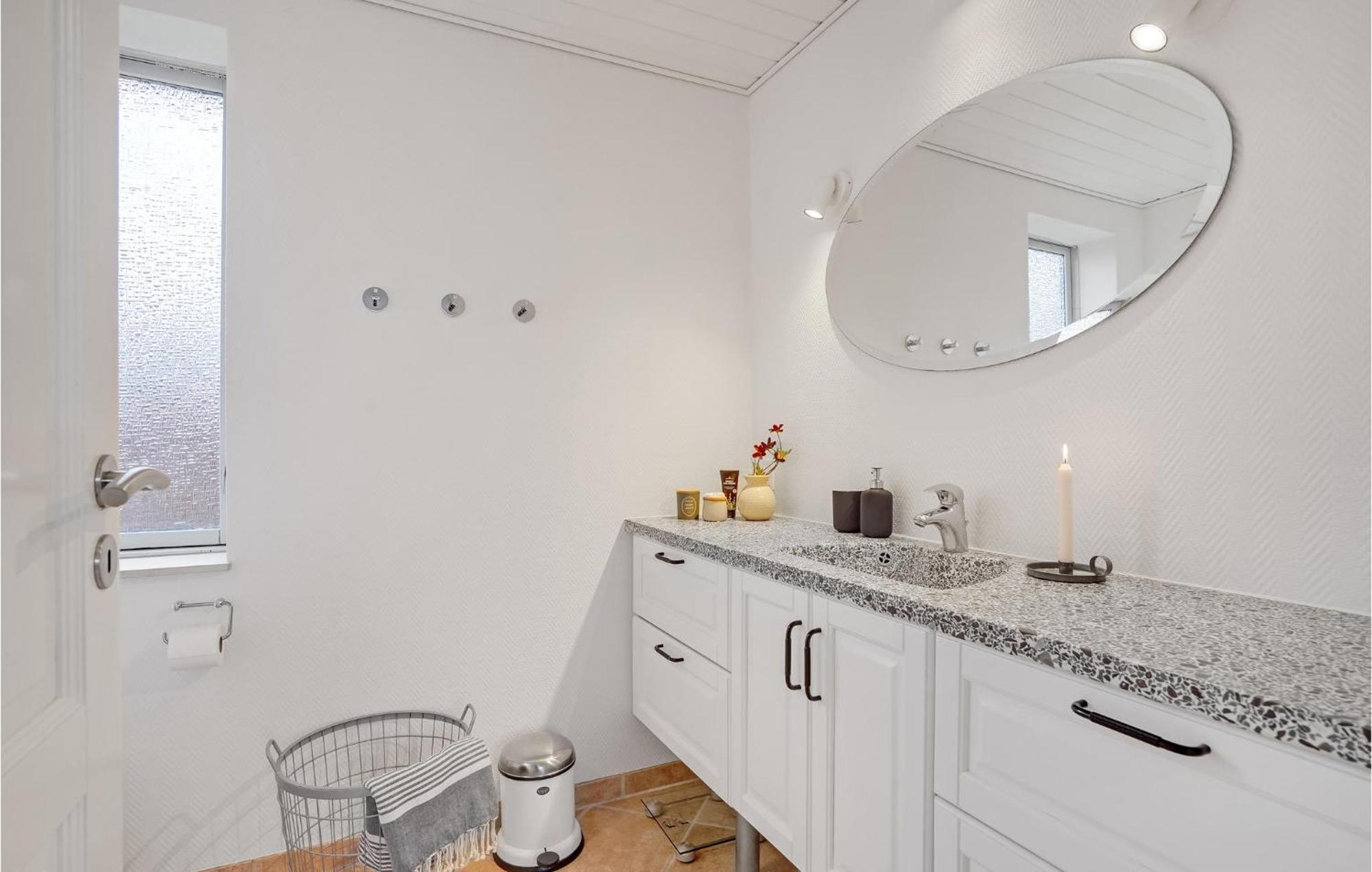 Gorgeous Home In Sunds With Kitchen Bagian luar foto