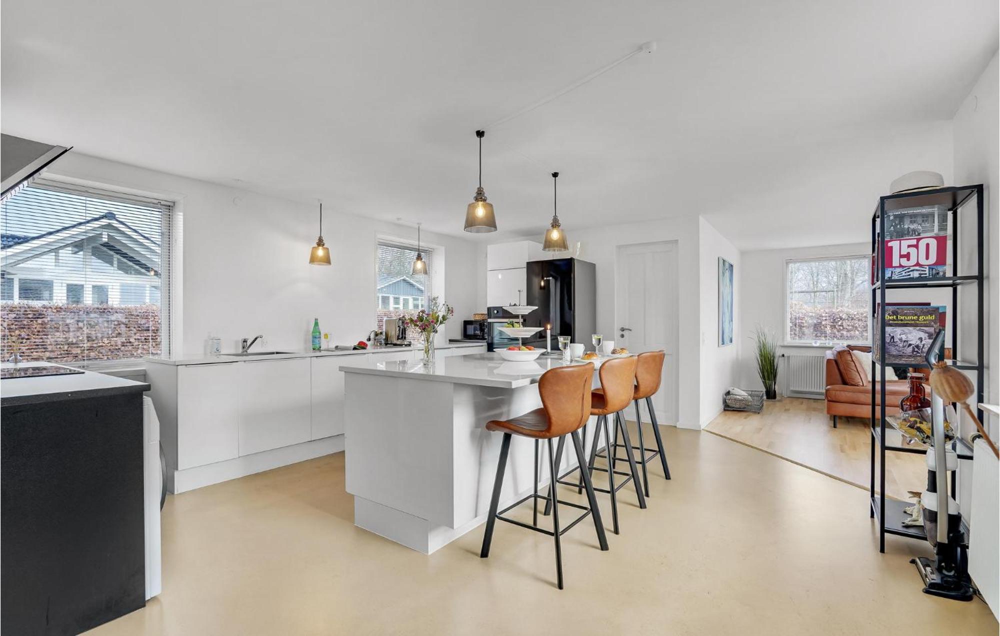 Gorgeous Home In Sunds With Kitchen Bagian luar foto